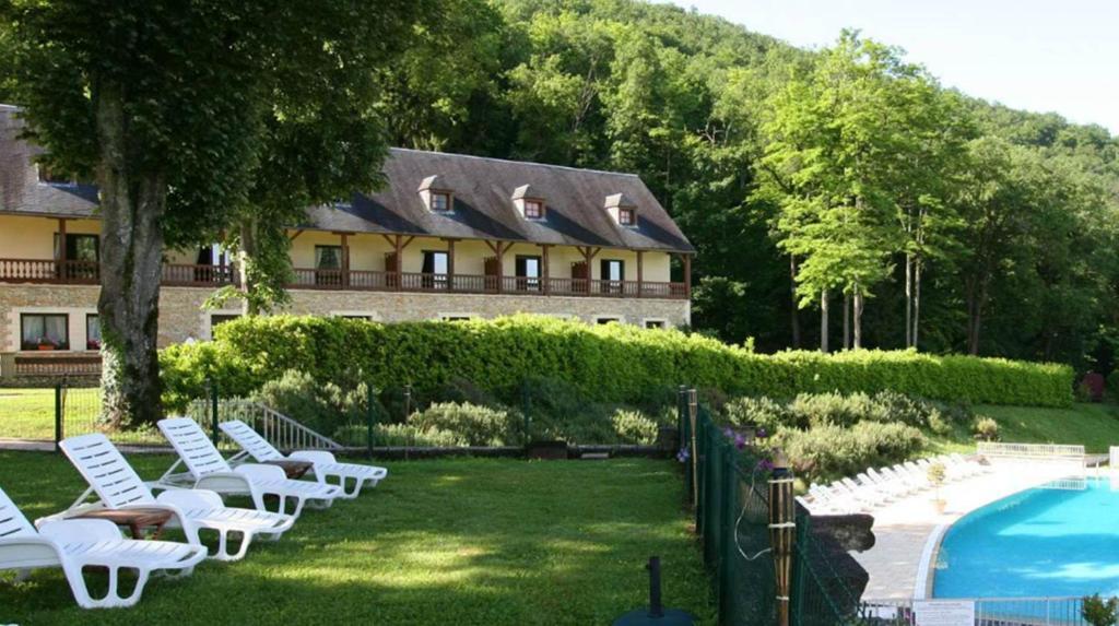 ホテル シャトー ラ フルニー Condat-sur-Vezere 部屋 写真