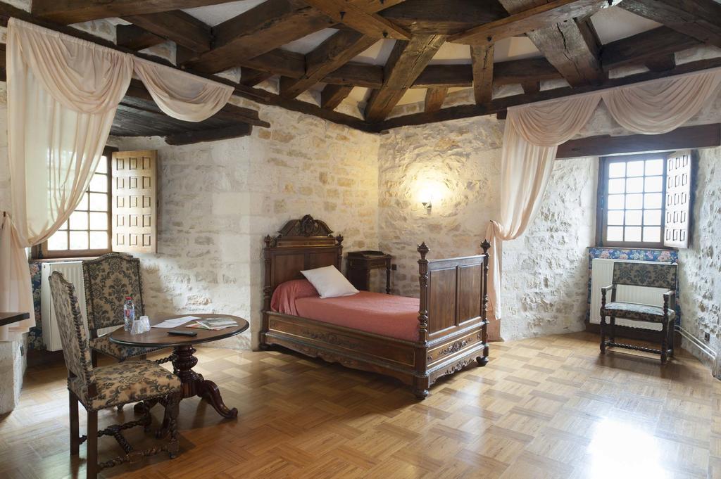 ホテル シャトー ラ フルニー Condat-sur-Vezere エクステリア 写真